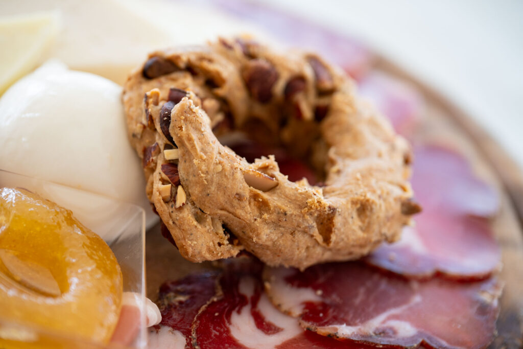 Tagliere con salumi e formaggi